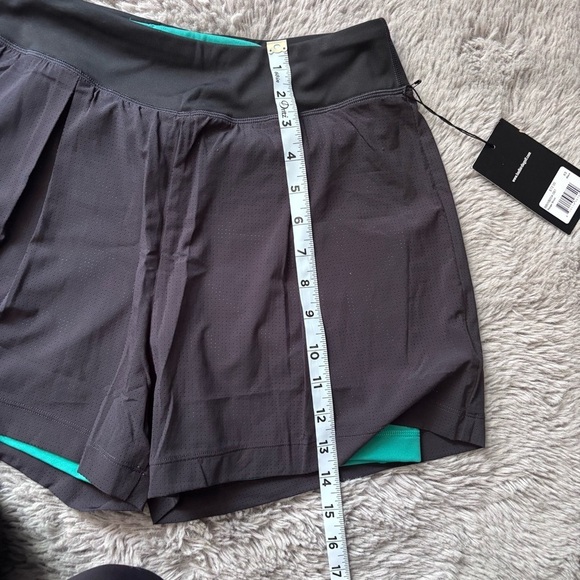 NWT Bad Birdie golf, pickleball shorts size XS - Picture 8 of 12